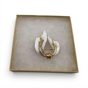 Vintage Two-Tone Leaf Brooch Pin